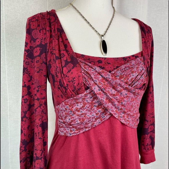 Anthro By the Yard Surplice - Picture 4 of 7